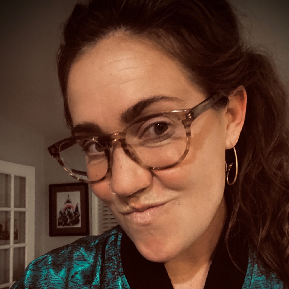 Meet your Posher, Caitlin